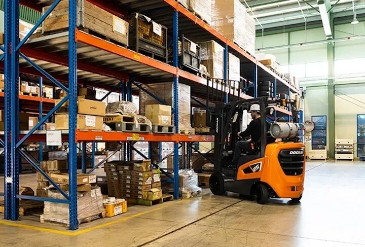 Doosan forklift in warehouse